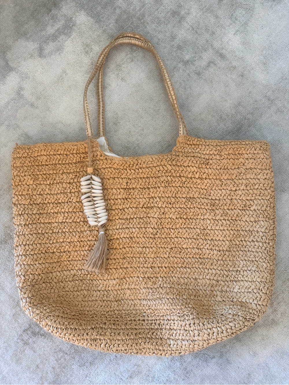 Shiraleah Woven Straw Beach Tote Bag with Shell Tassel - Natural